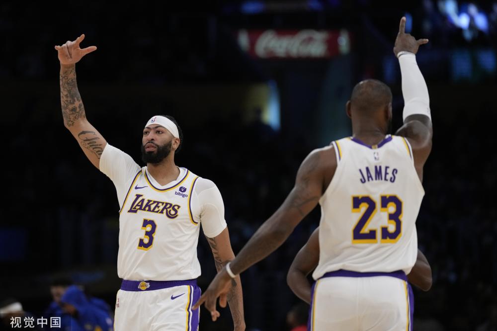 在绿茵场上 在绿茵场上