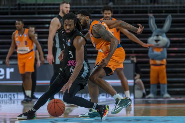 她们以25 她们以25